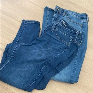 Universal Thread Blue Skinny Jeans Tapered Leg